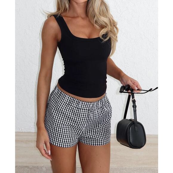 White Fox Shorts Gingham Check Thought About It Size XXS Black White - Picture 4 of 4